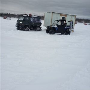 Meet your Posher, Travis